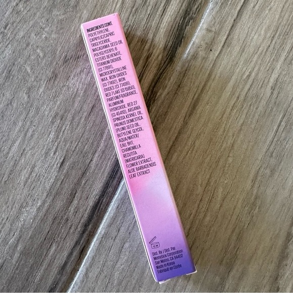 Kaja Heart Melter Lets chill moisture melt lip gloss stick - Picture 6 of 7